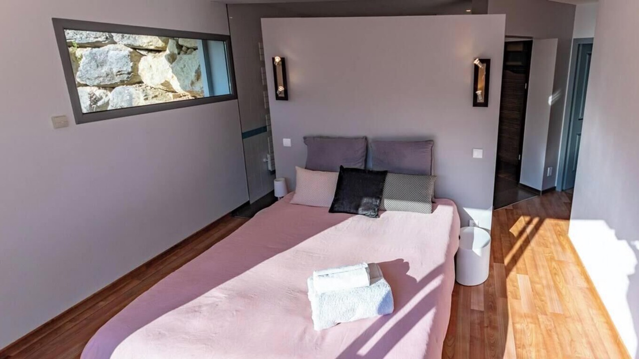 Photo of Bedroom in Veyrier-du-Lac