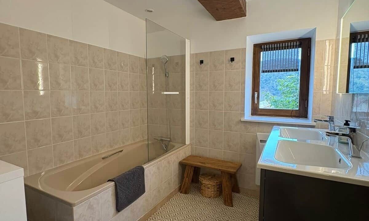 Photo of Bathroom in Castelnaud-la-Chapelle