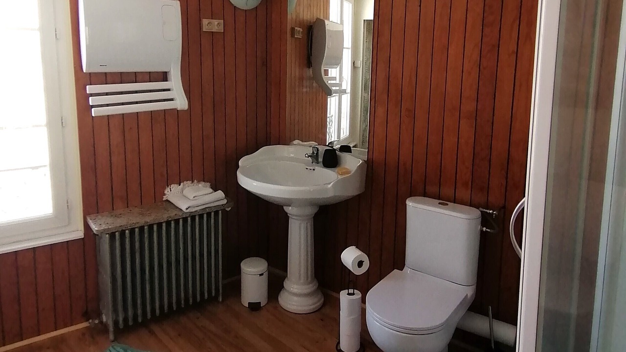 Photo of Bathroom in Saintes