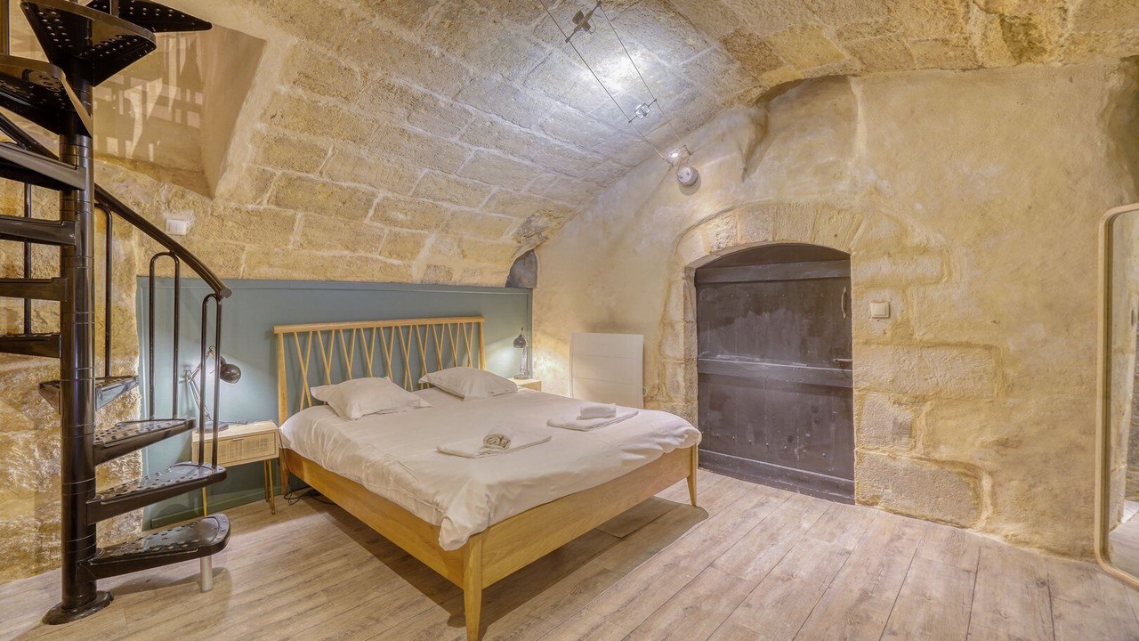 Photo of Bedroom in Hotel de Ville - Quinconces