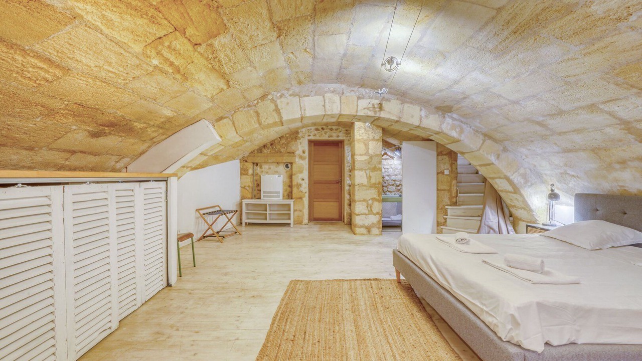 Photo of Bedroom in Hotel de Ville - Quinconces