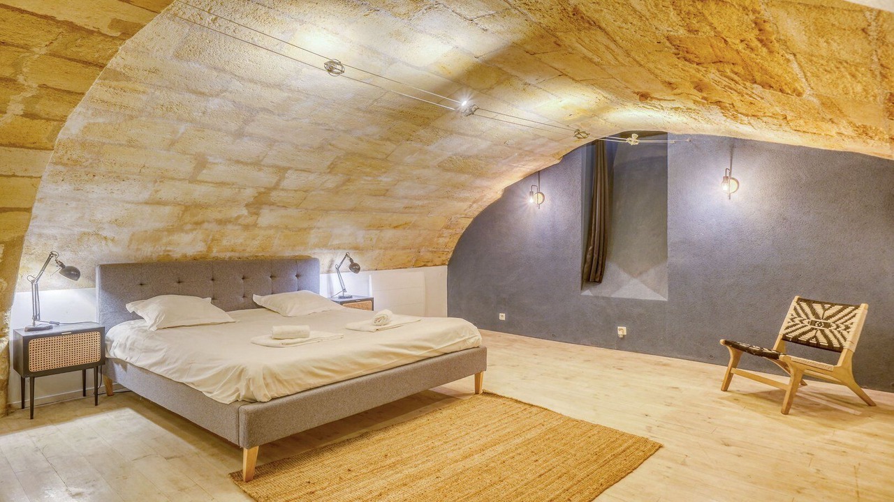 Photo of Bedroom in Hotel de Ville - Quinconces
