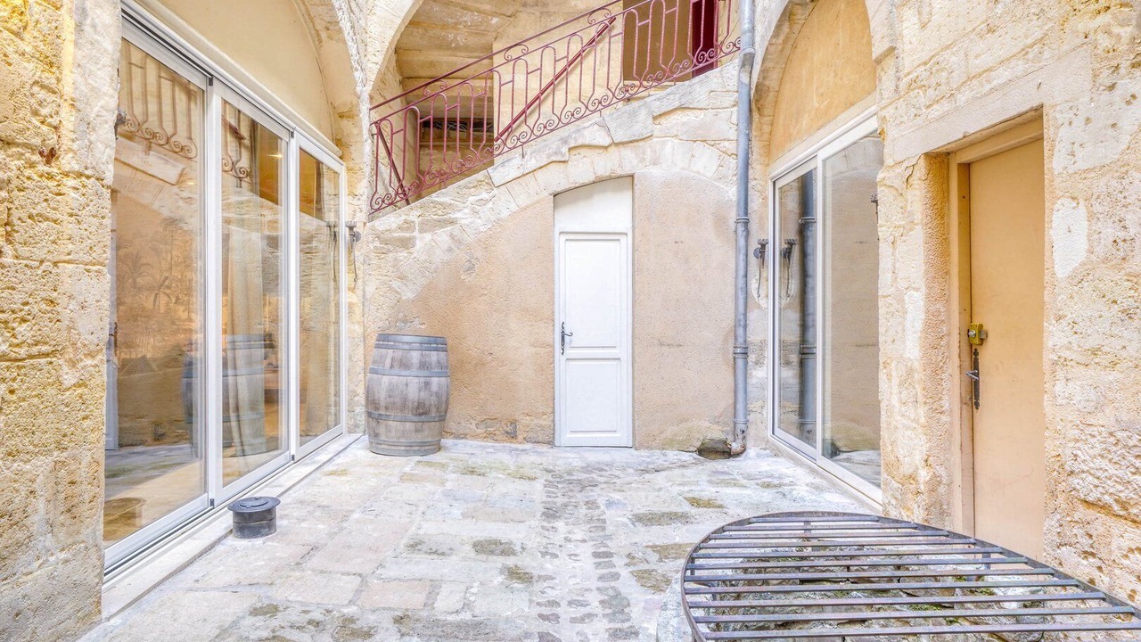 Photo of Outdoor in Hotel de Ville - Quinconces