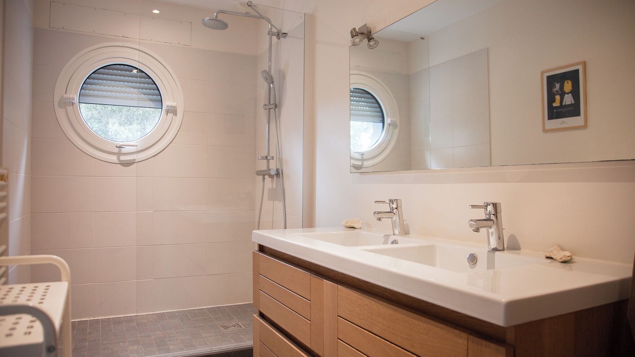 Photo of Bathroom in Pornichet