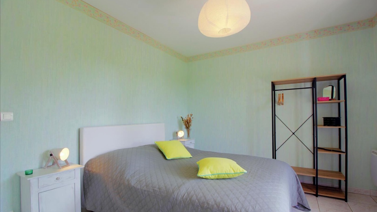 Photo of Bedroom in Loupiac-de-la-Reole