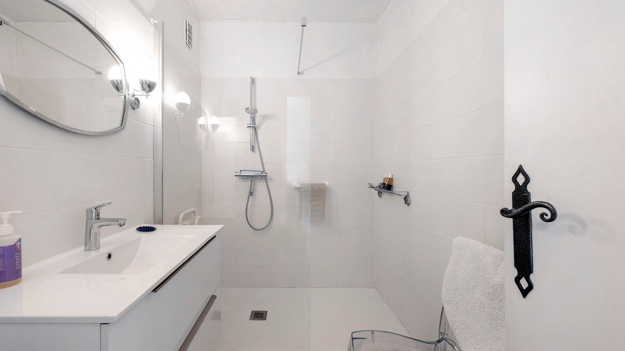 Photo of Bathroom in Saint-Jean-de-Maurienne