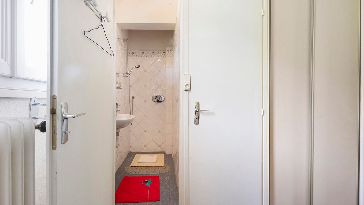 Photo of Bathroom in Saint-Jean-de-Maurienne
