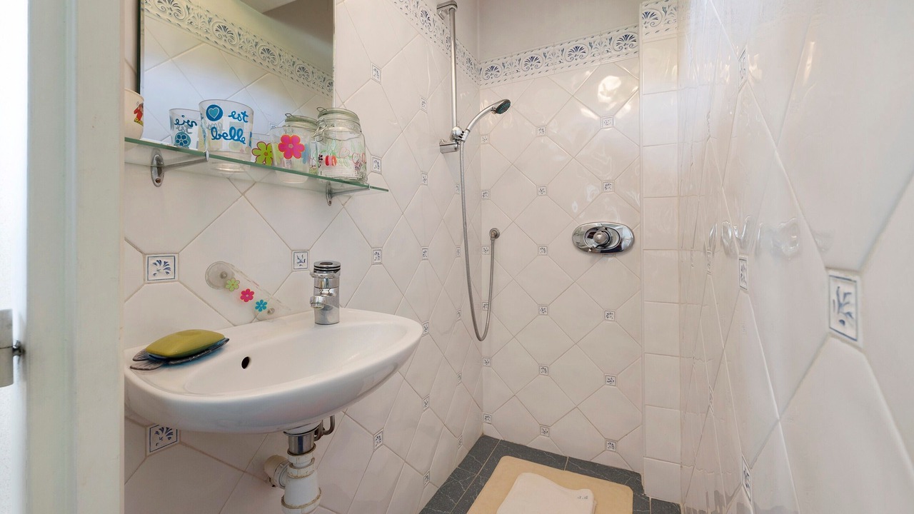 Photo of Bathroom in Saint-Jean-de-Maurienne