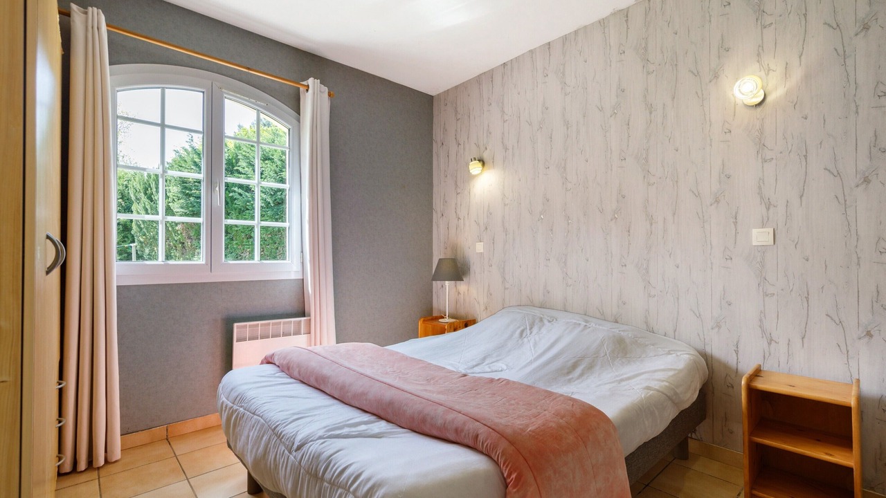 Photo of Bedroom in Begadan