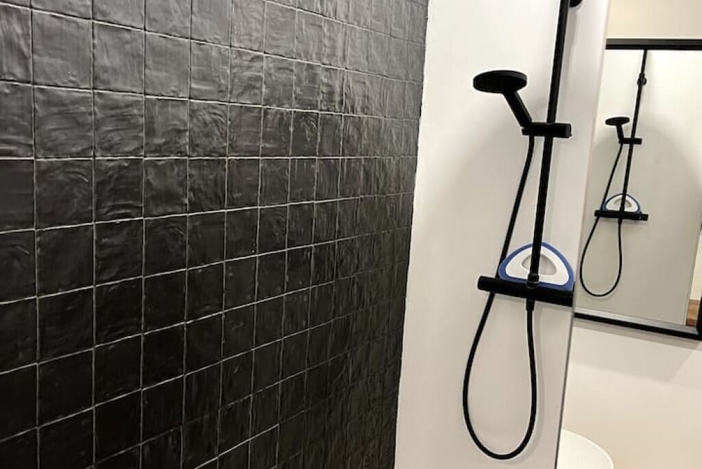 Photo of Bathroom in Meux