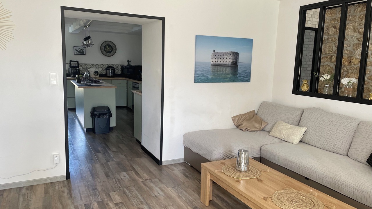 Photo of Livingroom in Gemozac