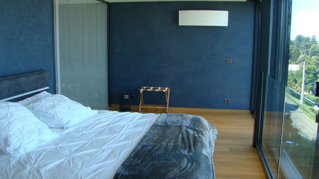 Photo of Bedroom in Thonon-les-Bains