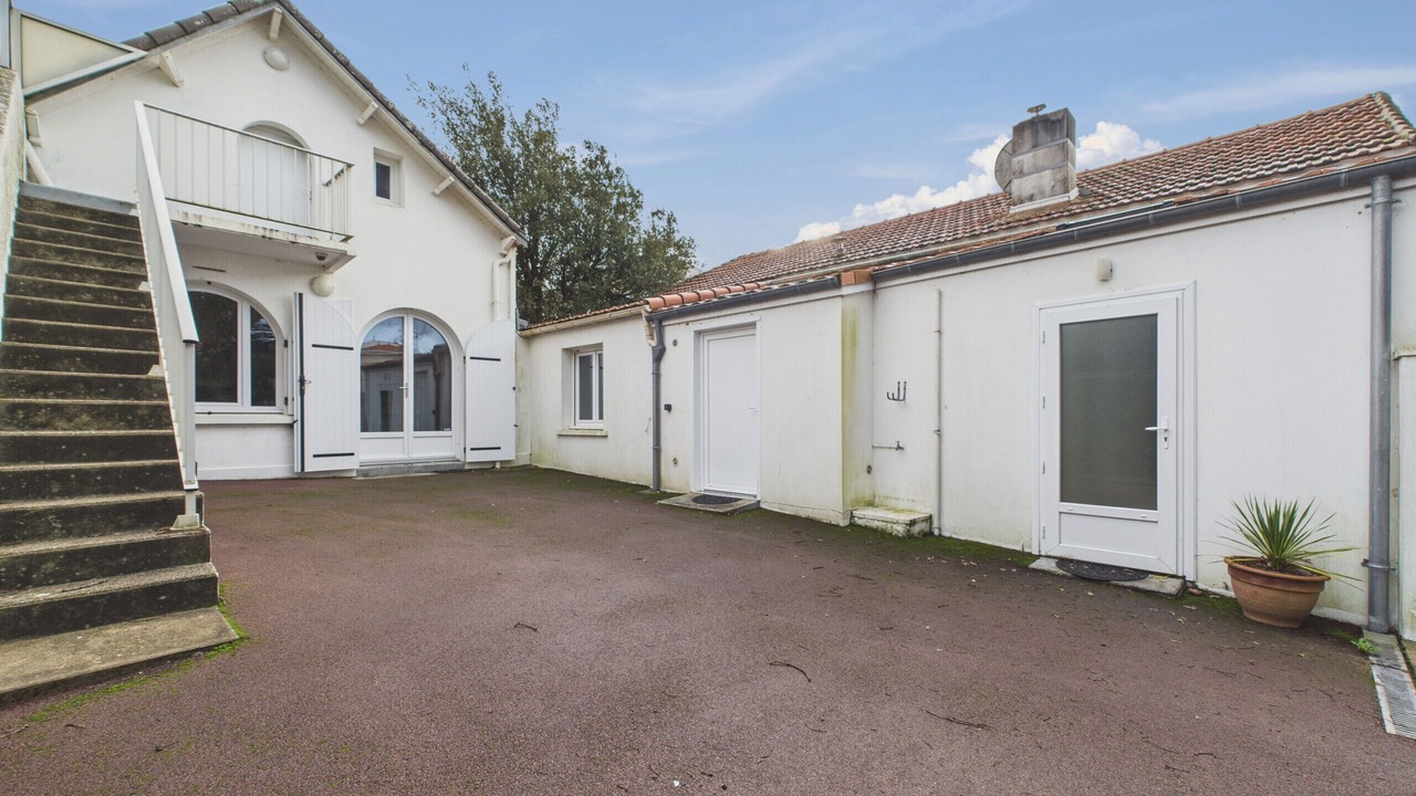 Photo of Outdoor in Saint-Michel-Chef-Chef