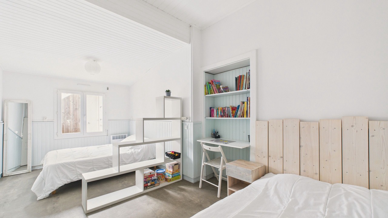 Photo of Bedroom in Saint-Michel-Chef-Chef