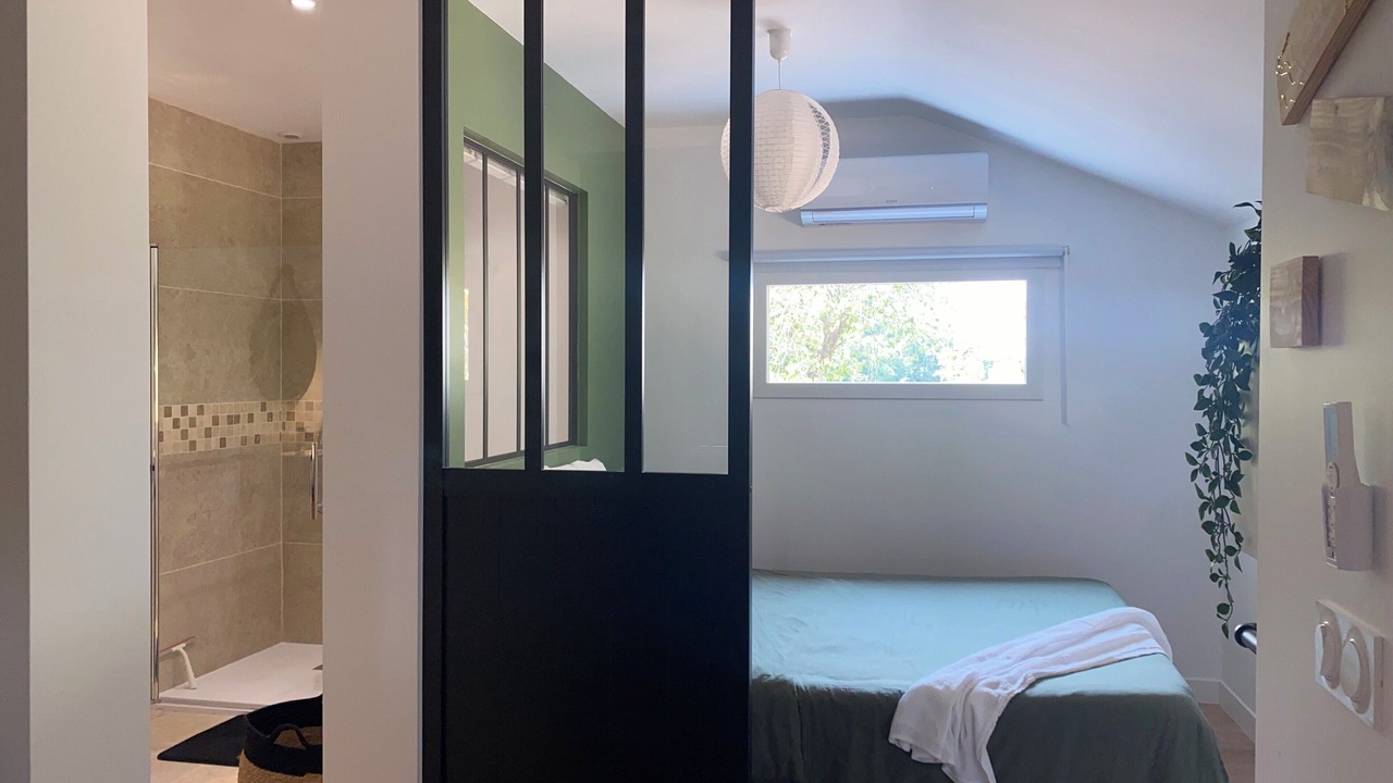 Photo of Bedroom in Leoville