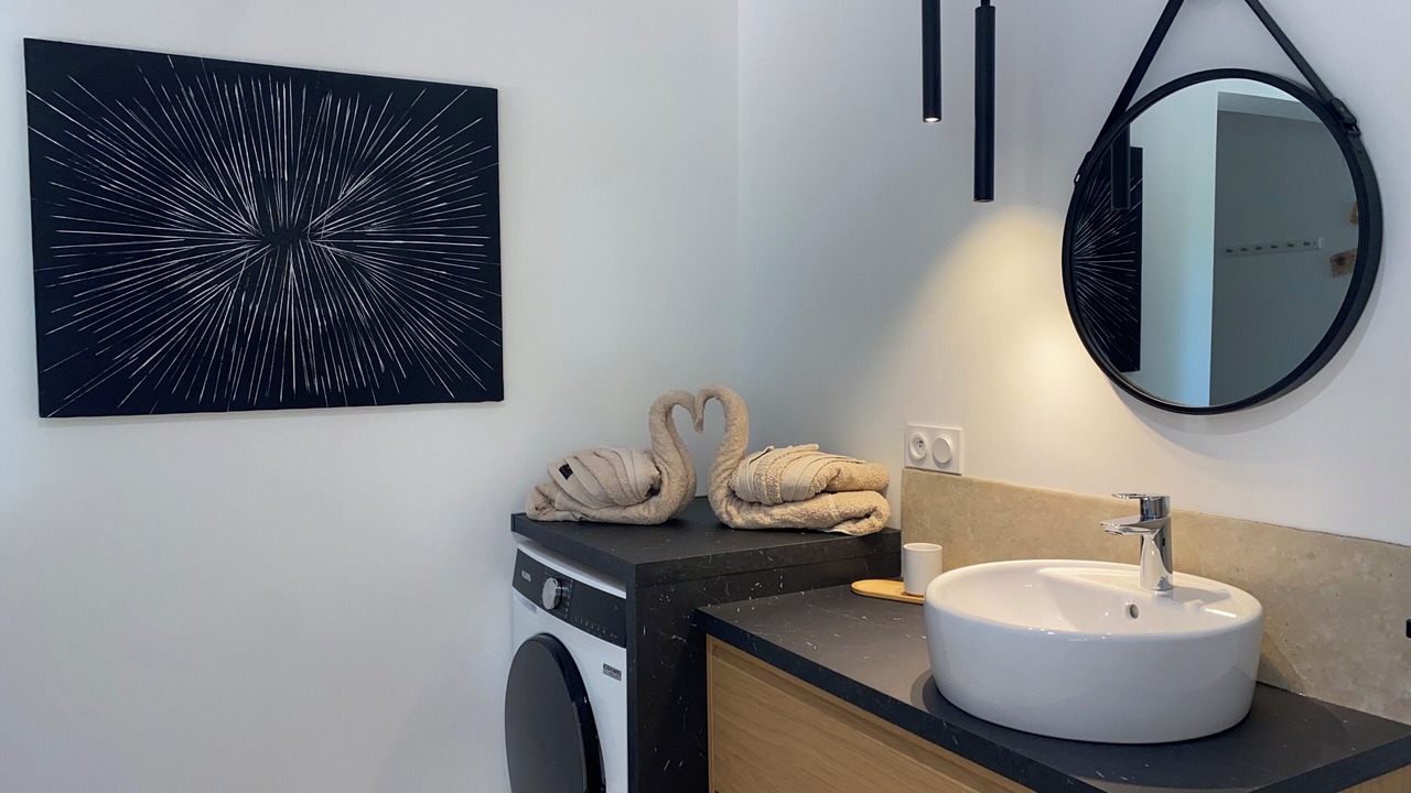 Photo of Bathroom in Leoville