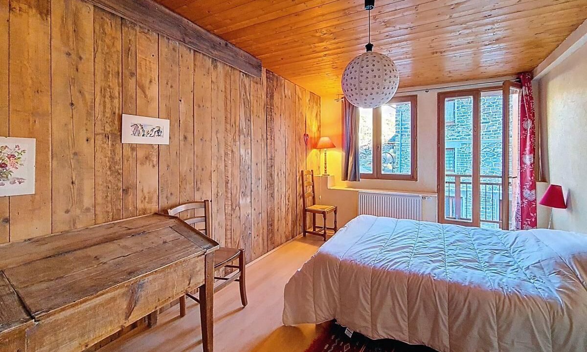 Photo of Bedroom in Les Belleville