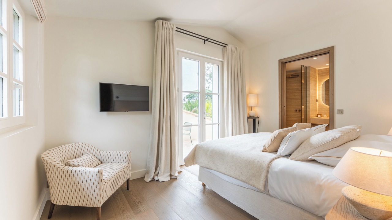 Photo of Bedroom in Saint-Tropez