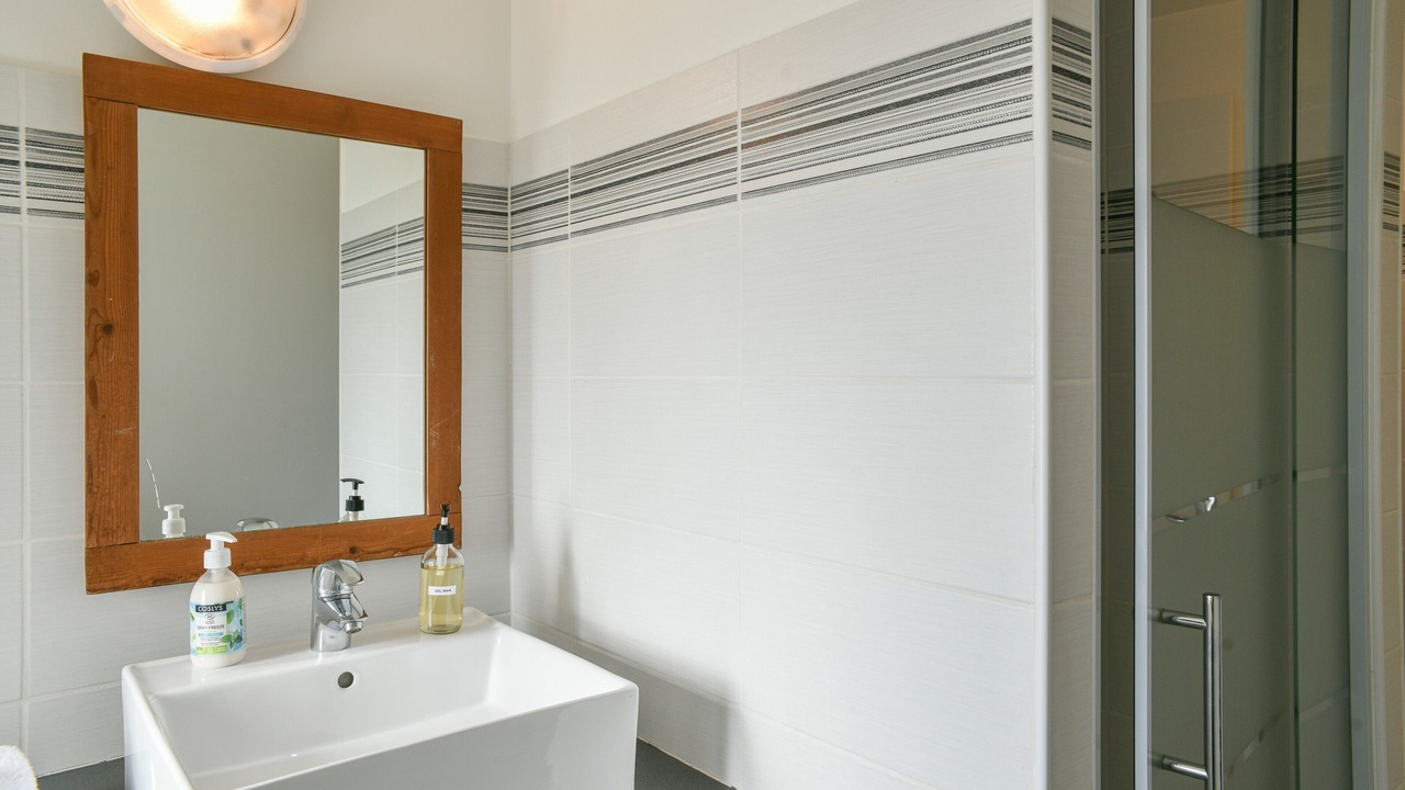 Photo of Bathroom in Coise-Saint-Jean-Pied-Gauthier