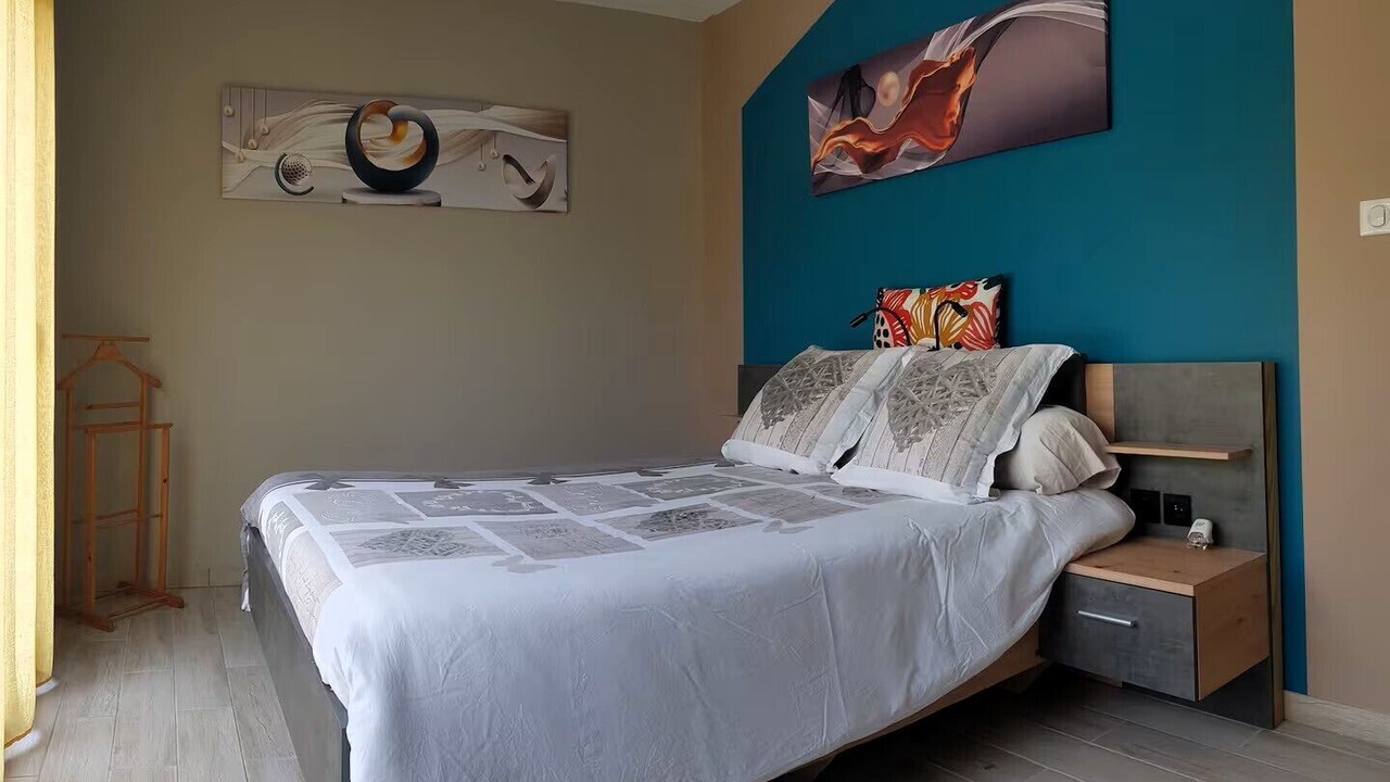 Photo of Bedroom in Corme Ecluse