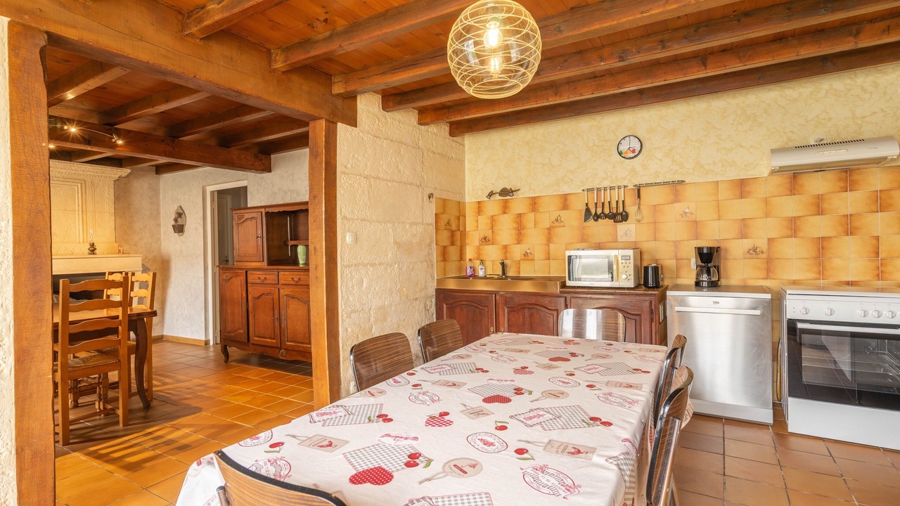 Photo of Kitchen in Saint-Simon-de-Pellouaille