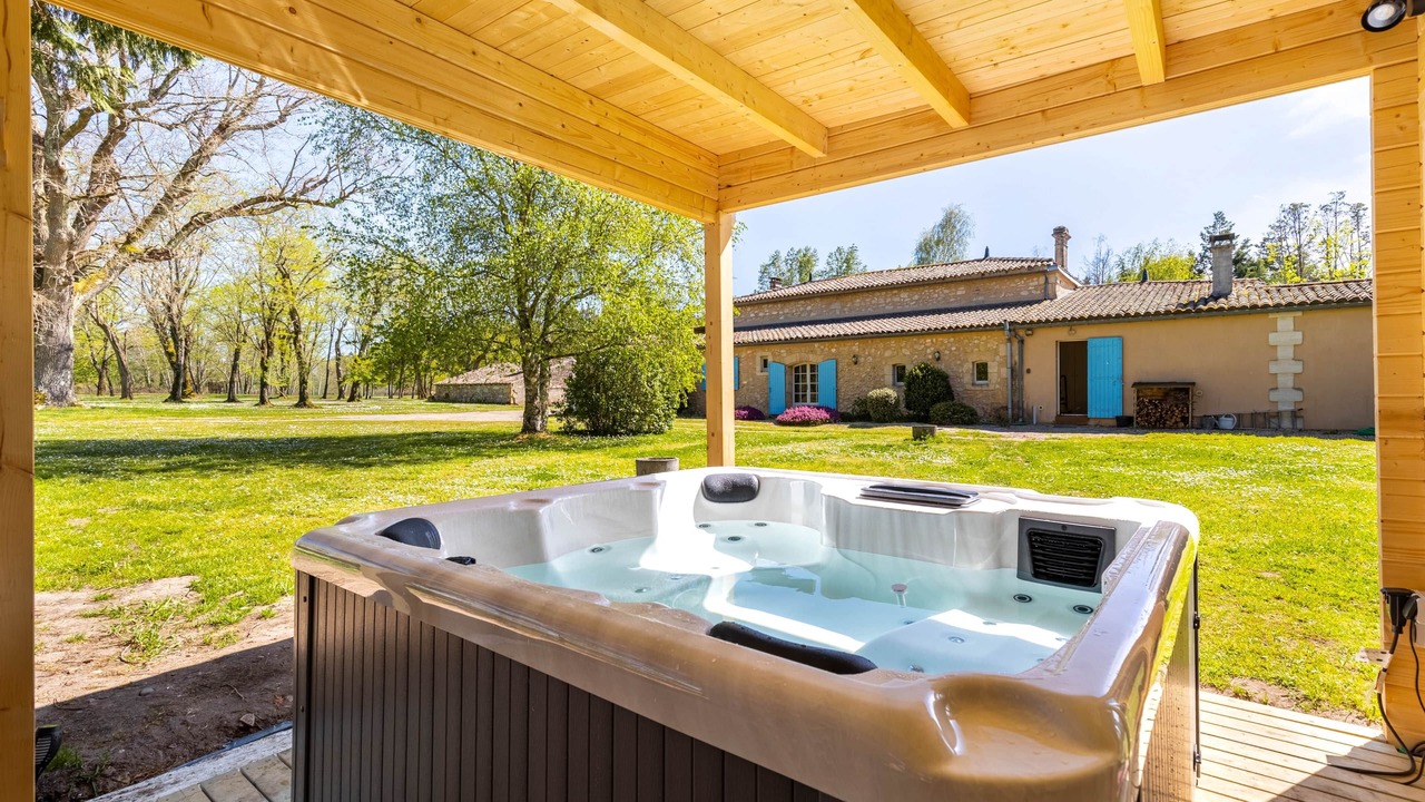 Photo of Outdoor in Saint-Savin