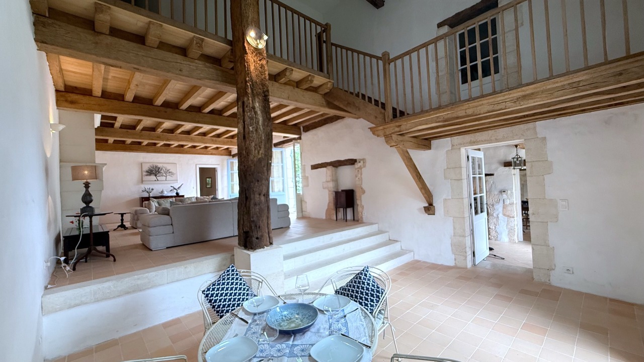 Photo of Others in Bourg-des-Maisons