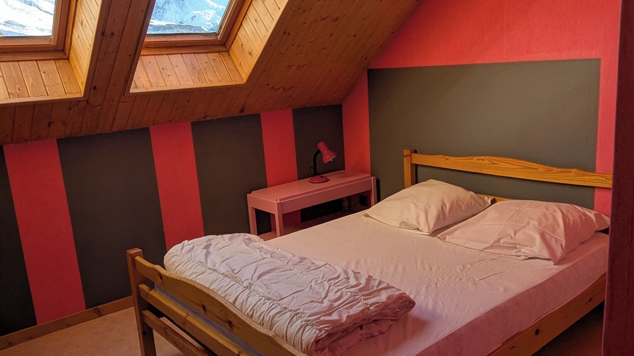 Photo of Bedroom in Albiez-Montrond