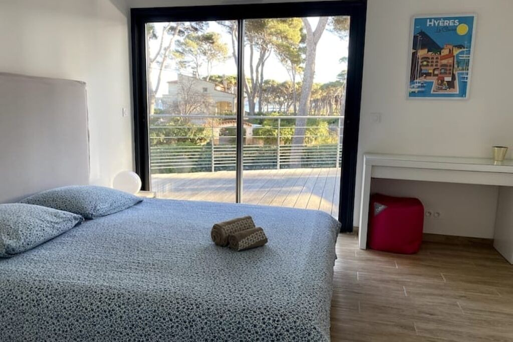 Photo of Bedroom in Hyeres