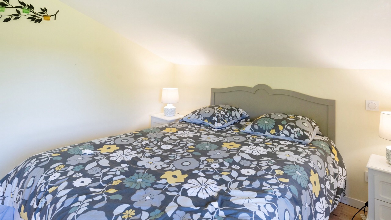 Photo of Bedroom in Garrey