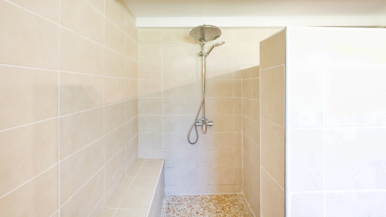 Photo of Bathroom in Garrey