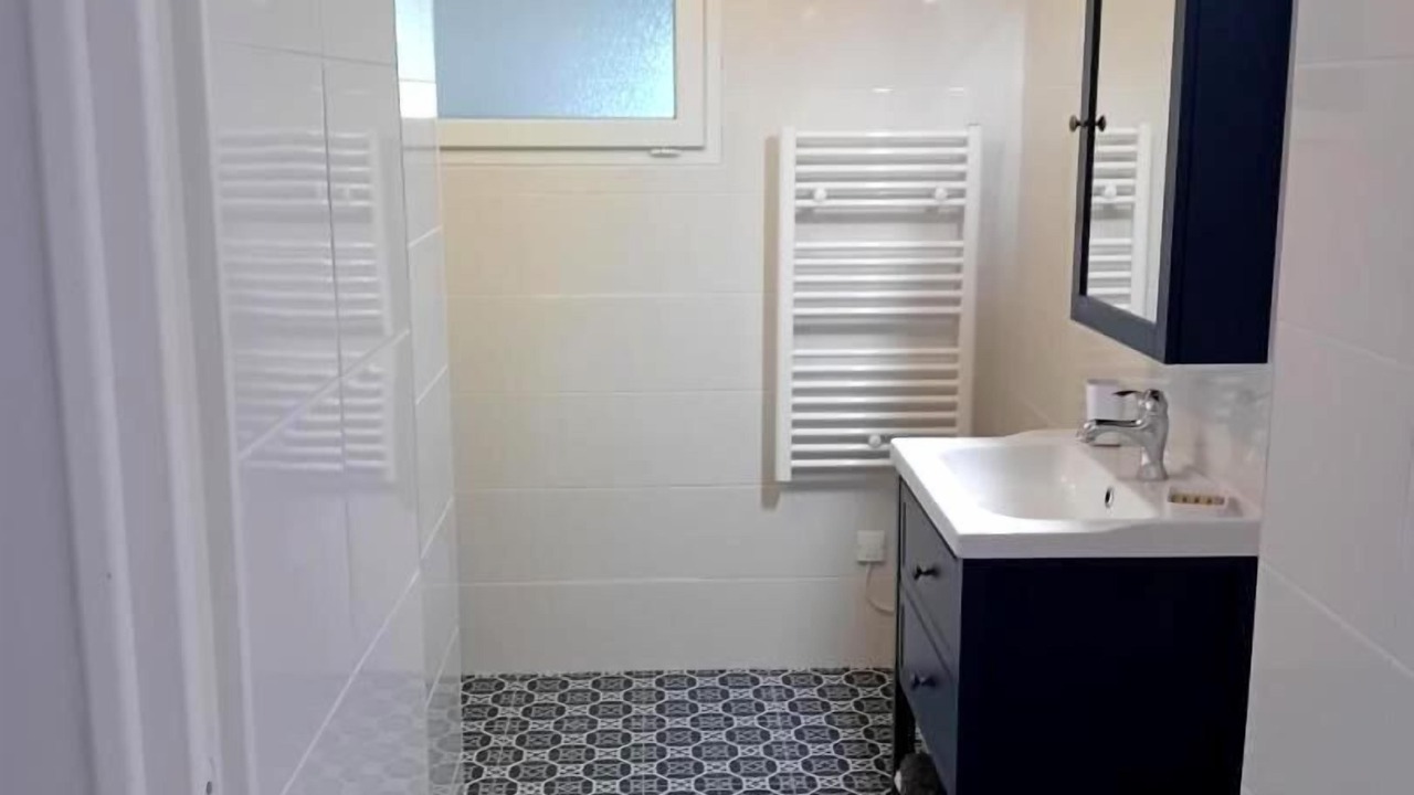 Photo of Bathroom in Pouillon