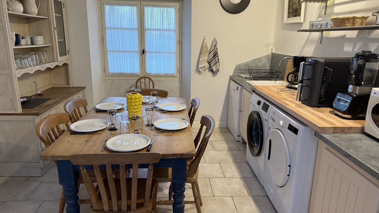 Photo of Kitchen in Saint-Palais-du-Ne