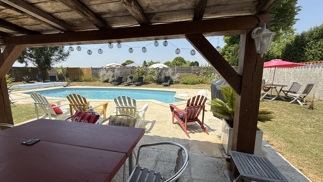 Photo of Outdoor in Saint-Palais-du-Ne