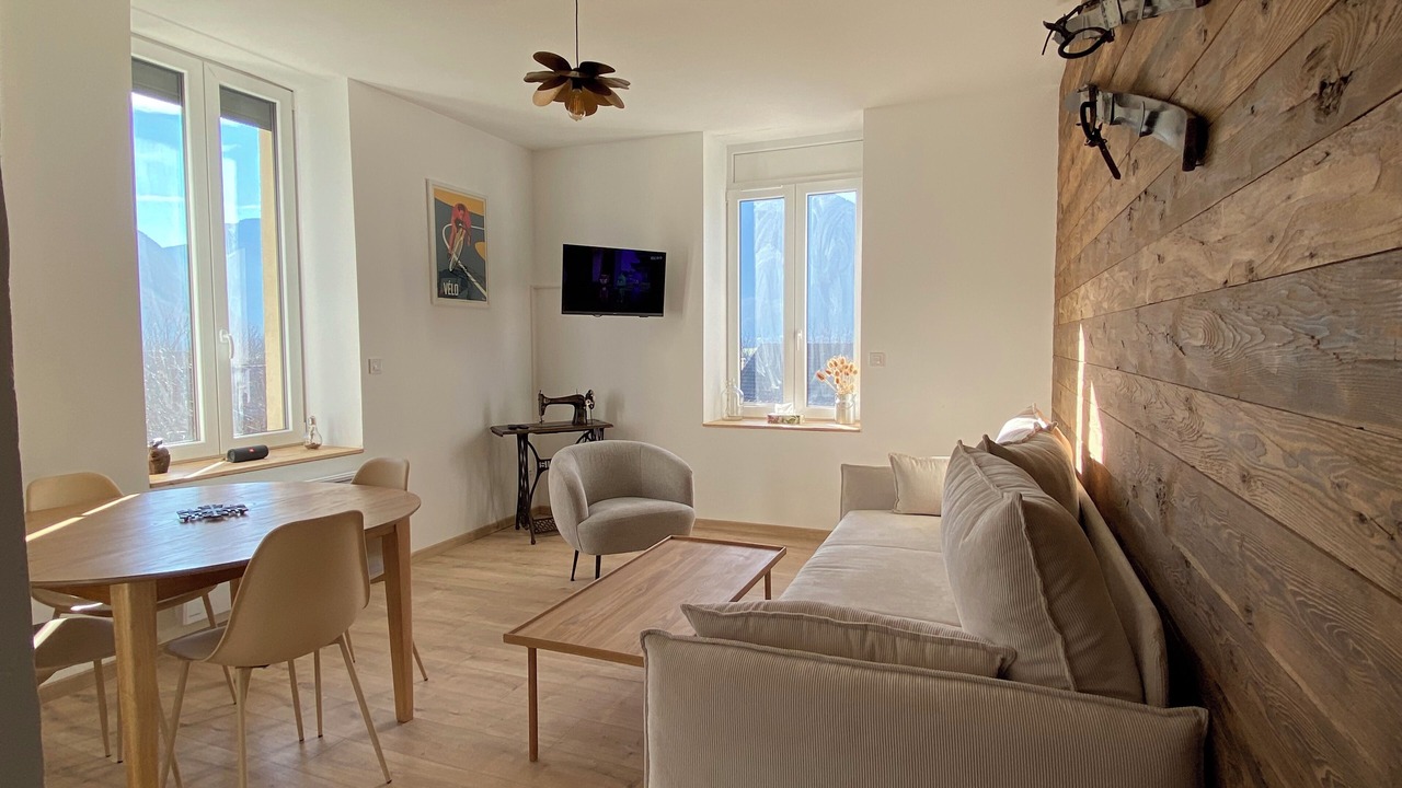 Photo of Livingroom in Saint-Avre