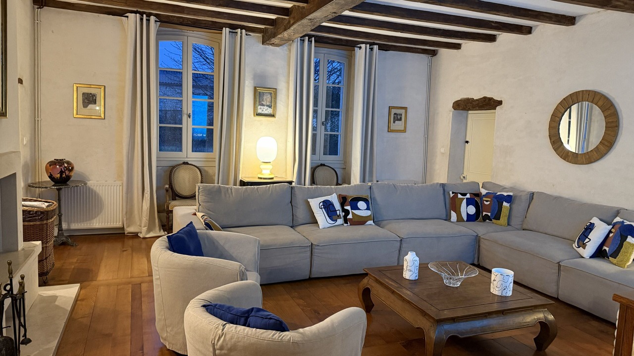 Photo of Livingroom in Saint-Palais-du-Ne