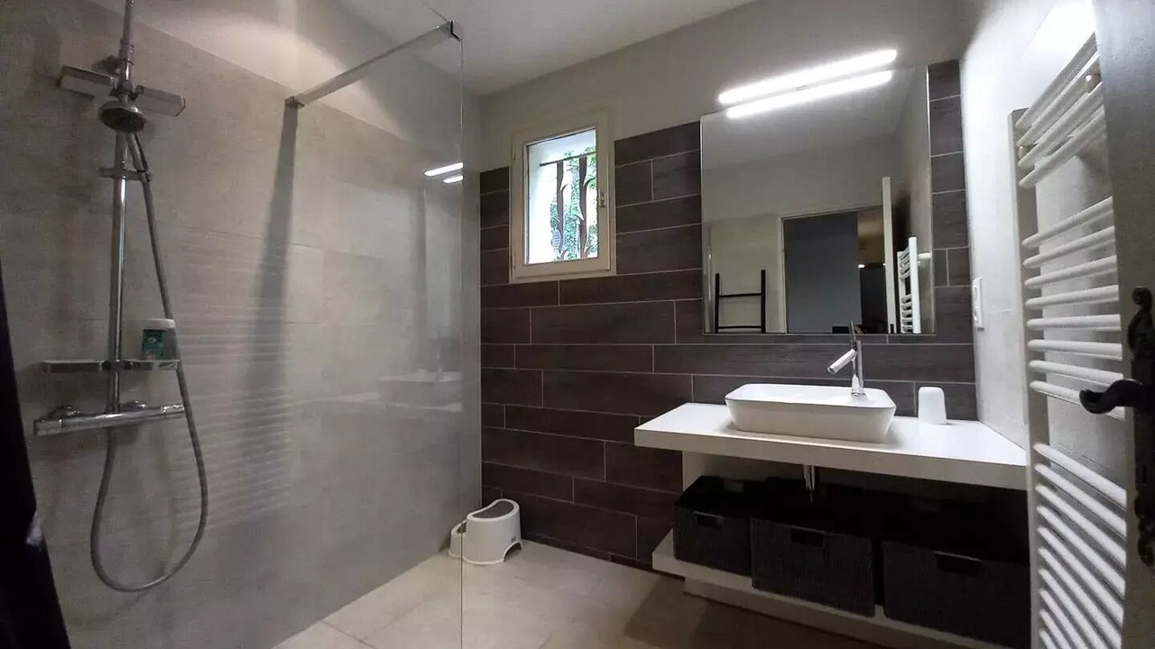 Photo of Bathroom in Saint-Palais-sur-Mer