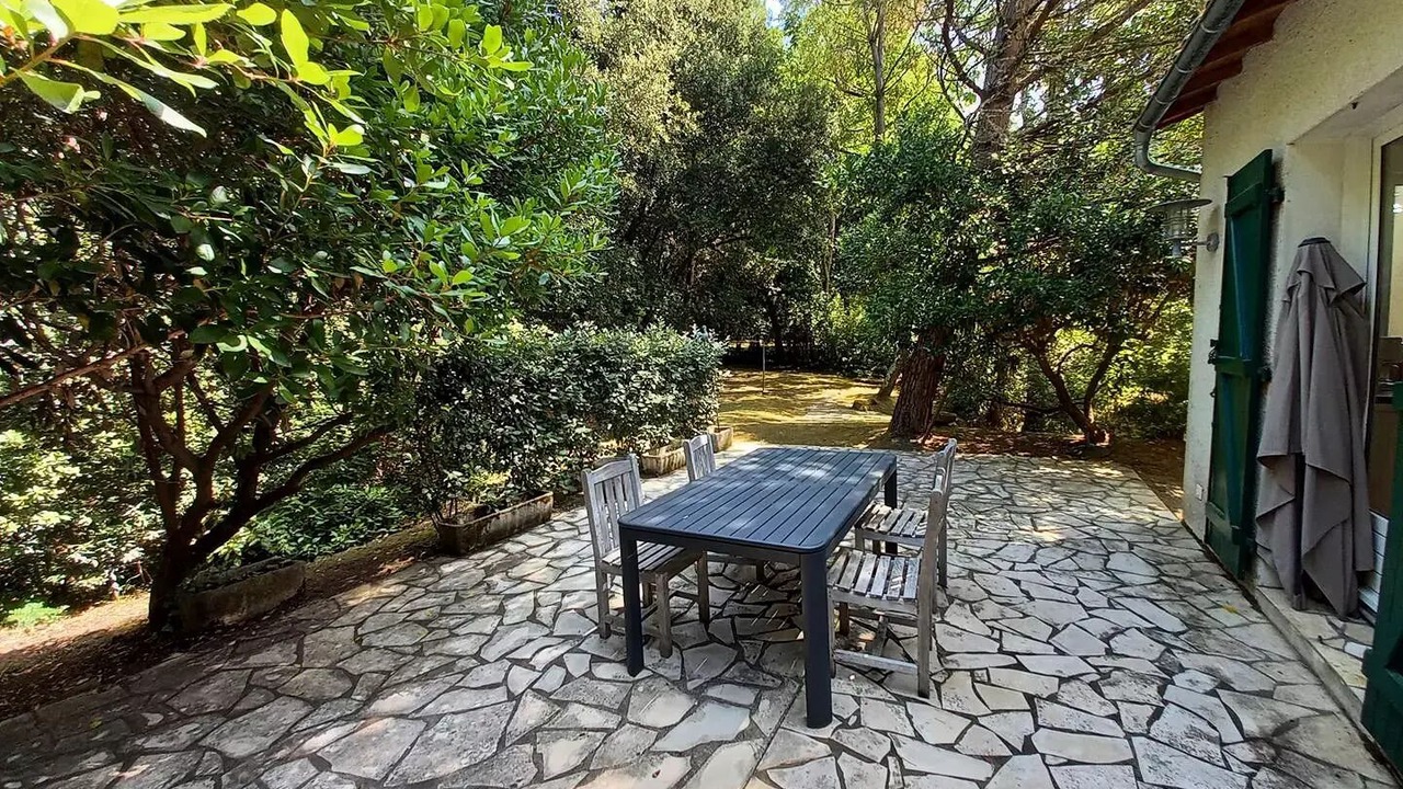 Photo of Outdoor in Saint-Palais-sur-Mer