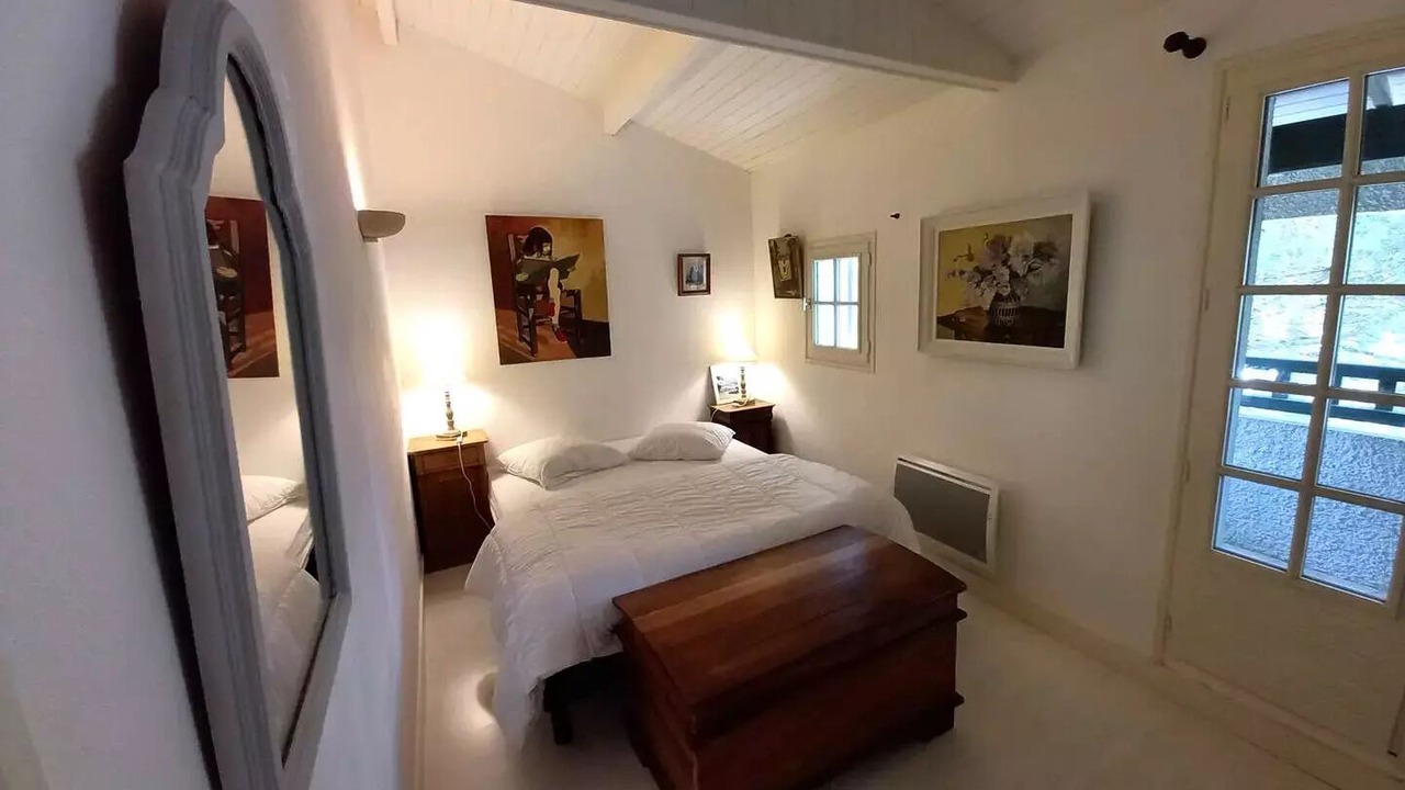 Photo of Bedroom in Saint-Palais-sur-Mer