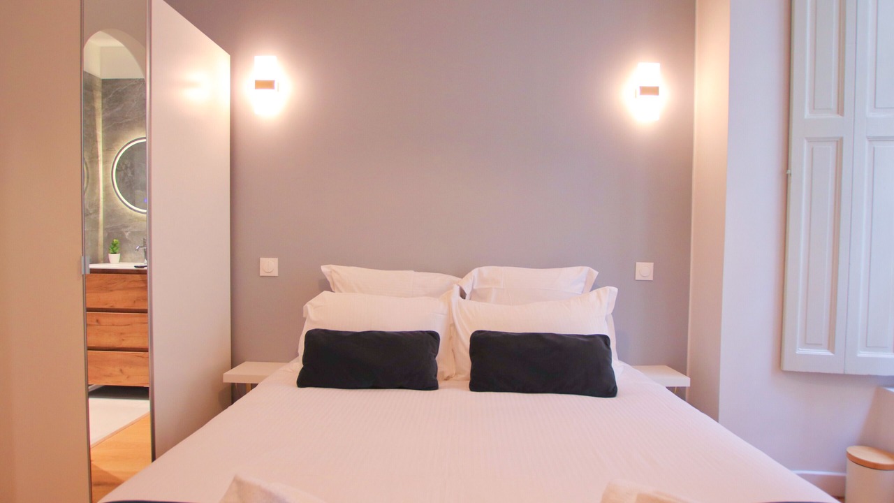 Photo of Bedroom in Hotel de Ville - Quinconces