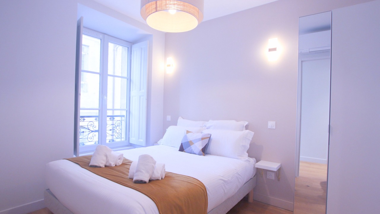 Photo of Bedroom in Hotel de Ville - Quinconces