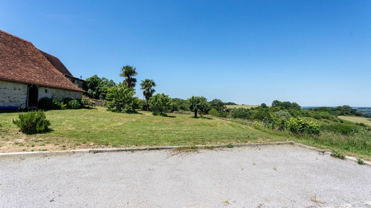 Photo of Outdoor in Viellesegure