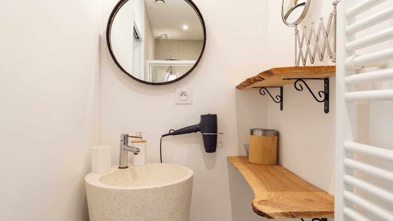 Photo of Bathroom in Saint-Savin