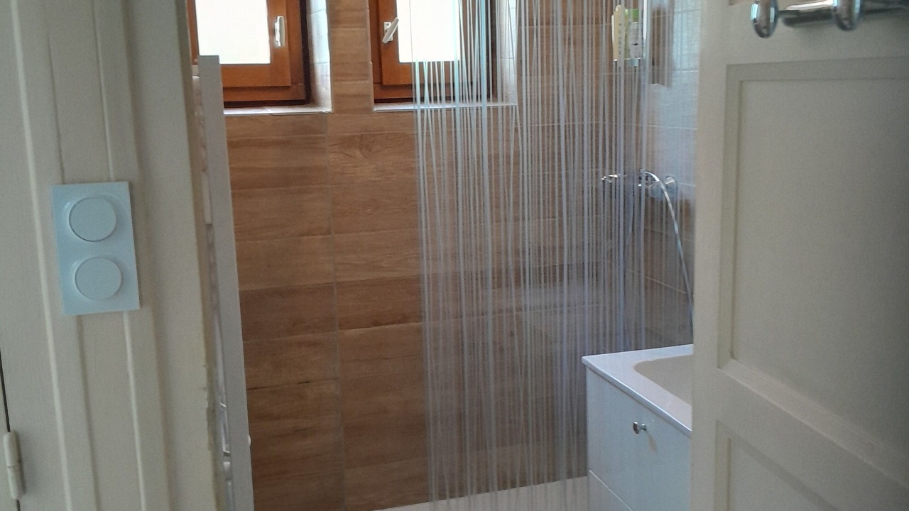 Photo of Bathroom in Saint-Michel-de-Maurienne