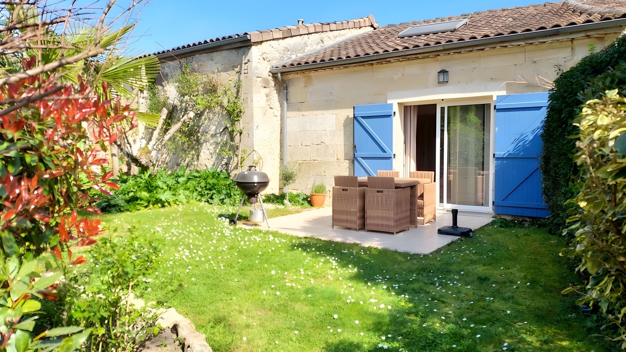 Photo of Patio Balcony in Civrac-de-Blaye