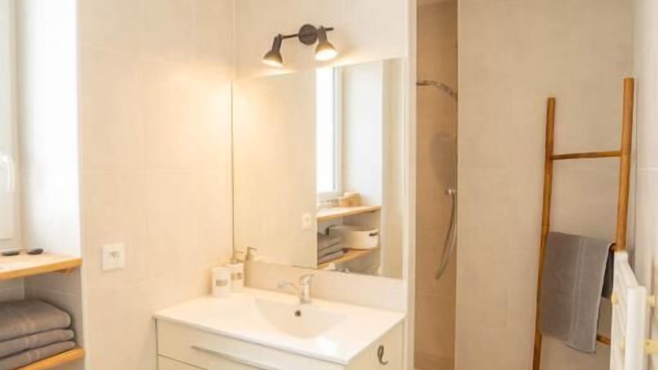 Photo of Bathroom in Bouin