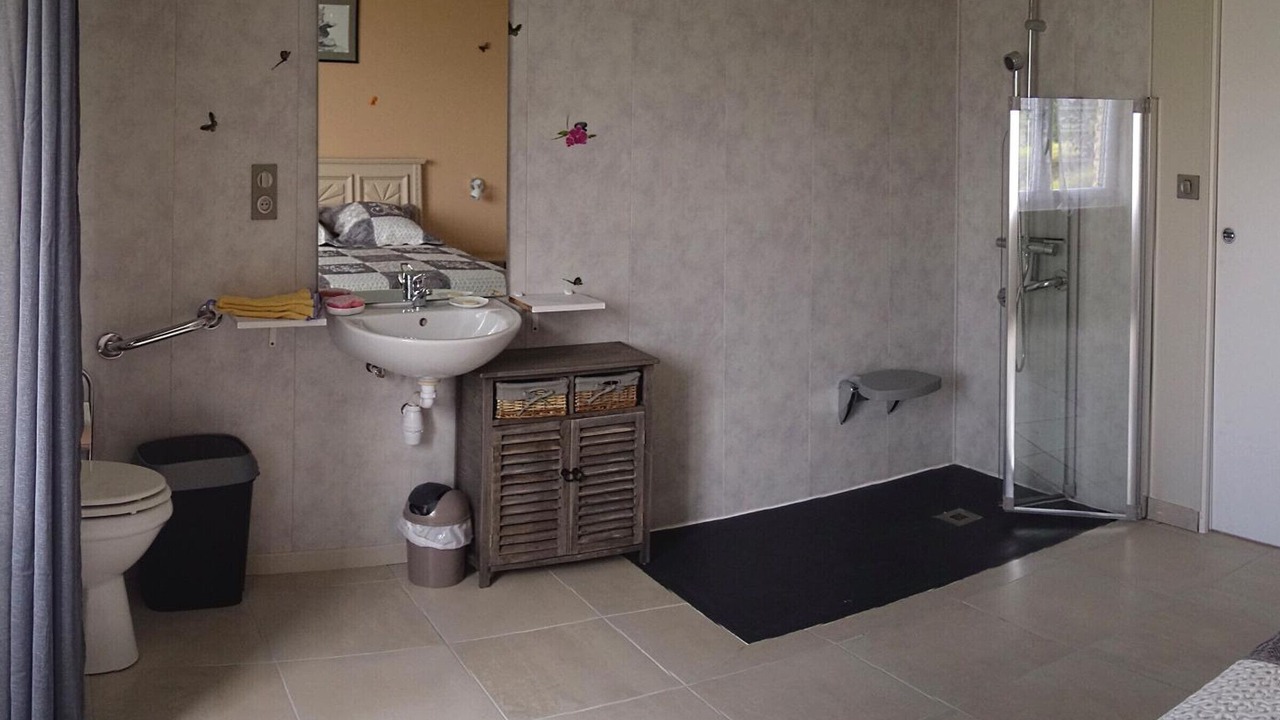 Photo of Bathroom in Coteaux Perigourdins