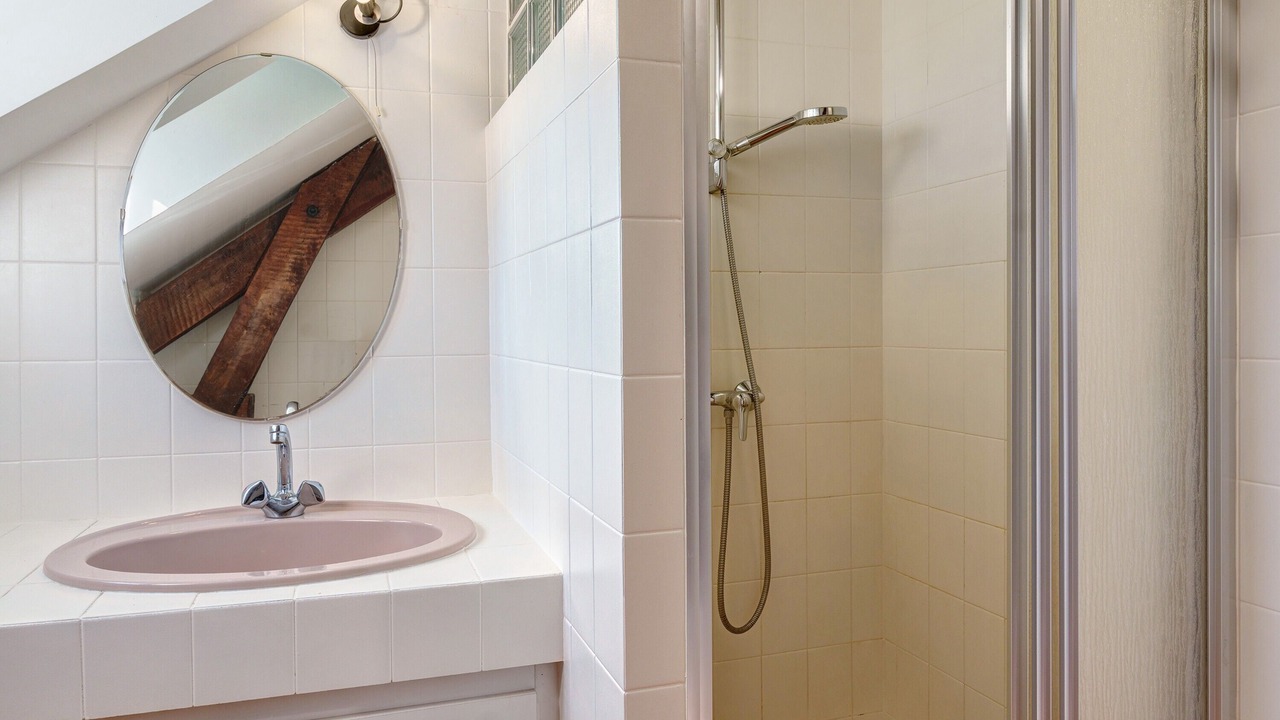 Photo of Bathroom in Lau-Balagnas