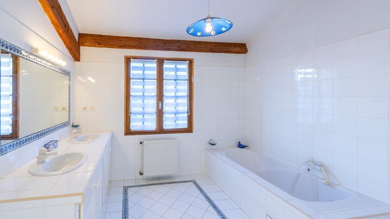 Photo of Bathroom in Le Dramont