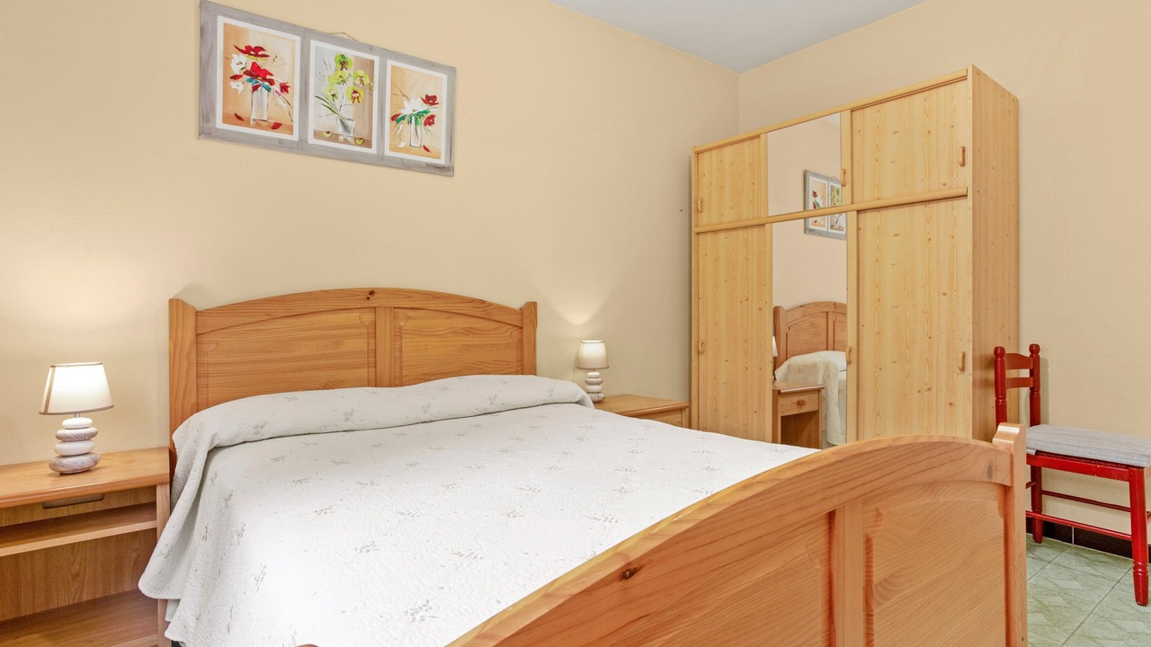 Photo of Bedroom in Meounes-les-Montrieux